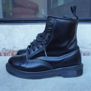 1460 Dr. Martens Monochromatic Leather Boots
